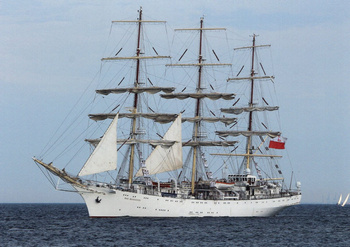 Pocztówka reklamowa 21x14,8 cm - Żaglowiec szkolny DAR MŁODZIEŻY - Gdynia 2020 r.