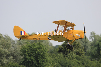 Zdjęcie 10x15 - Samolot Tiger Moth T-7230 (SP-YAA) - Płock 2019 r.