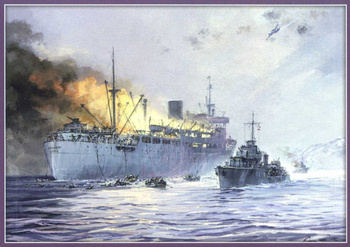 Pocztówka - Transportowiec wojska MS CHROBRY płonie po ataku lotnictwa niemieckiego